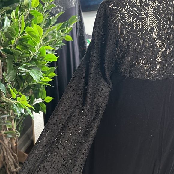 BCBGMAXAZRIA High low Lace top & sleeve Dress - Picture 6 of 8